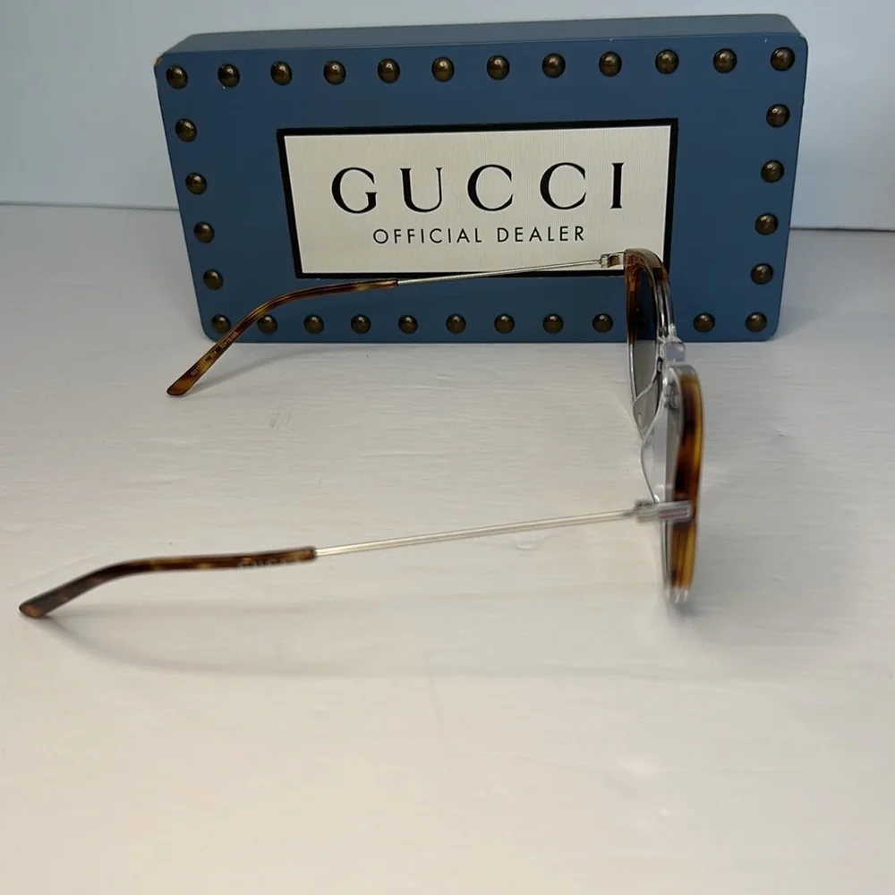 Authentic Gucci Eyewear GG1048s 004 round frame sunglasses